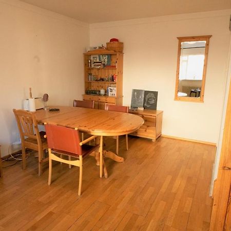 Cozy On The Strip Apartment Reykjavik Exterior photo